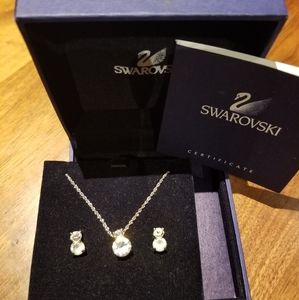 Swarovski earring and necklace set